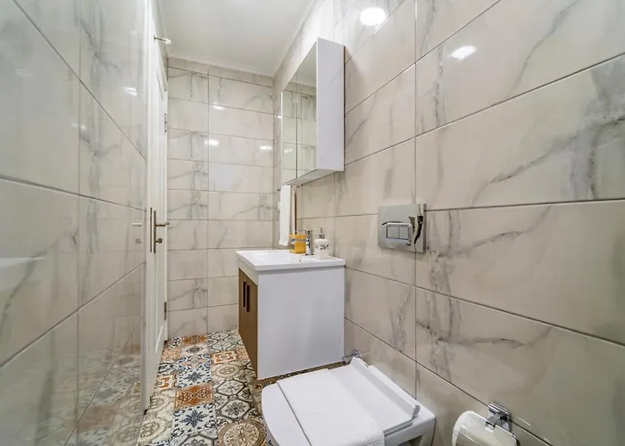 Nakas 아파트 페티예