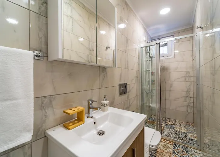 아파트 Nakas 페티예