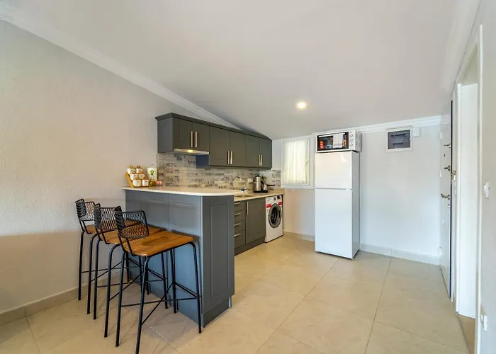Nakas Apartment